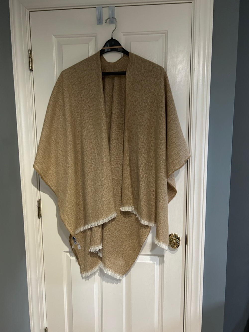 Lady’s cape